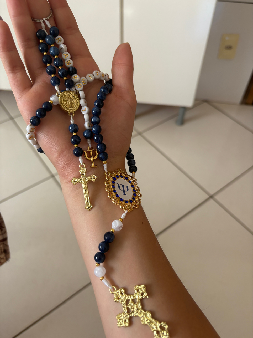 Terços personalizados com nomes e profissão